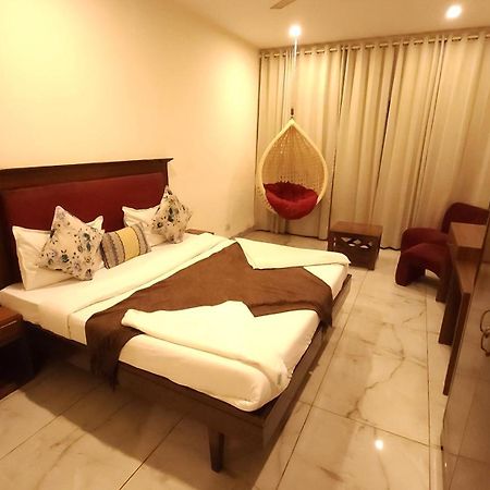Hotel Vrs Inns Chandīgarh Εξωτερικό φωτογραφία