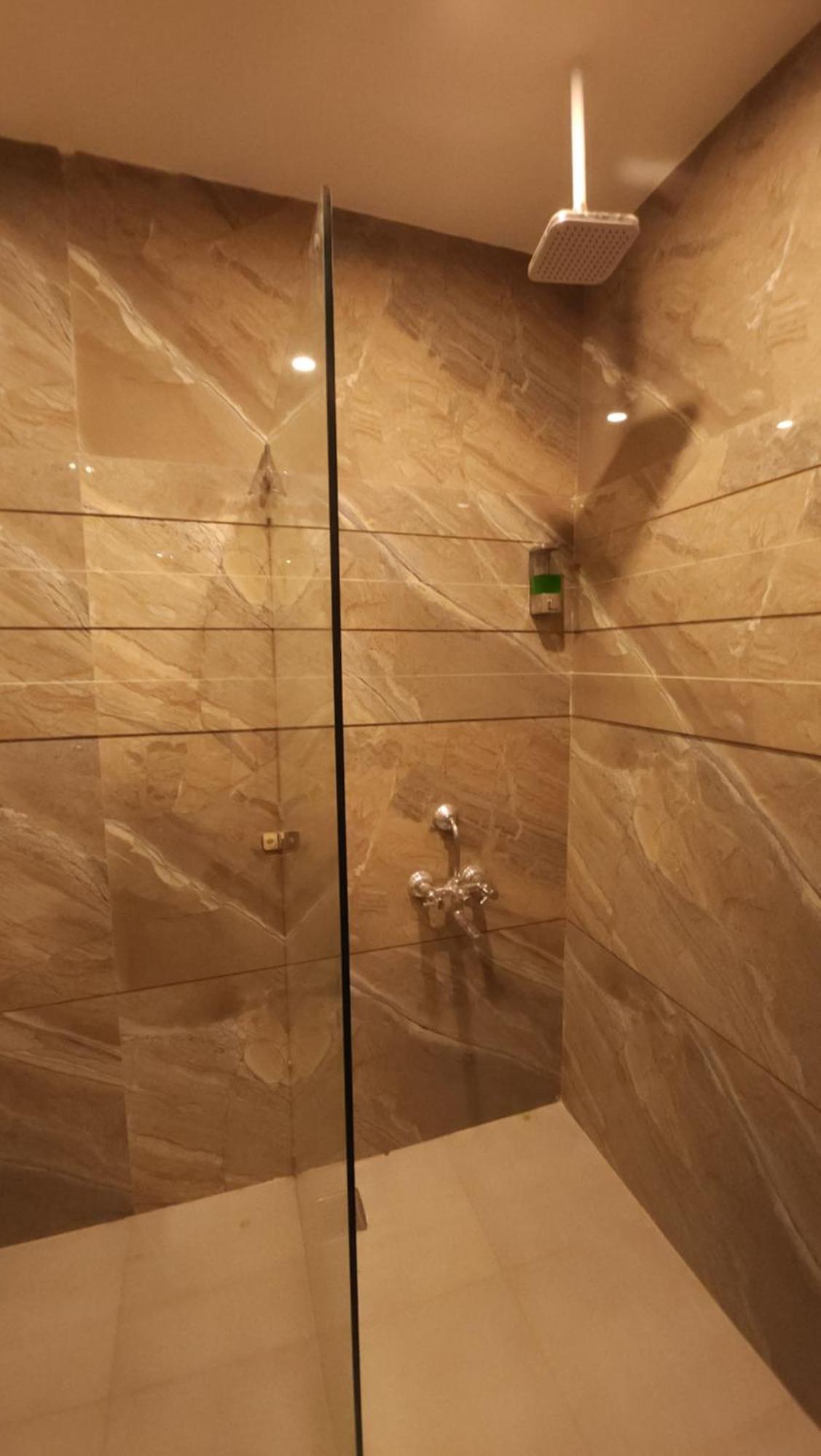 Hotel Vrs Inns Chandīgarh Εξωτερικό φωτογραφία