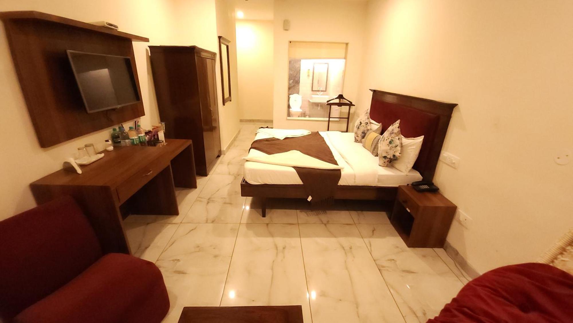 Hotel Vrs Inns Chandīgarh Εξωτερικό φωτογραφία