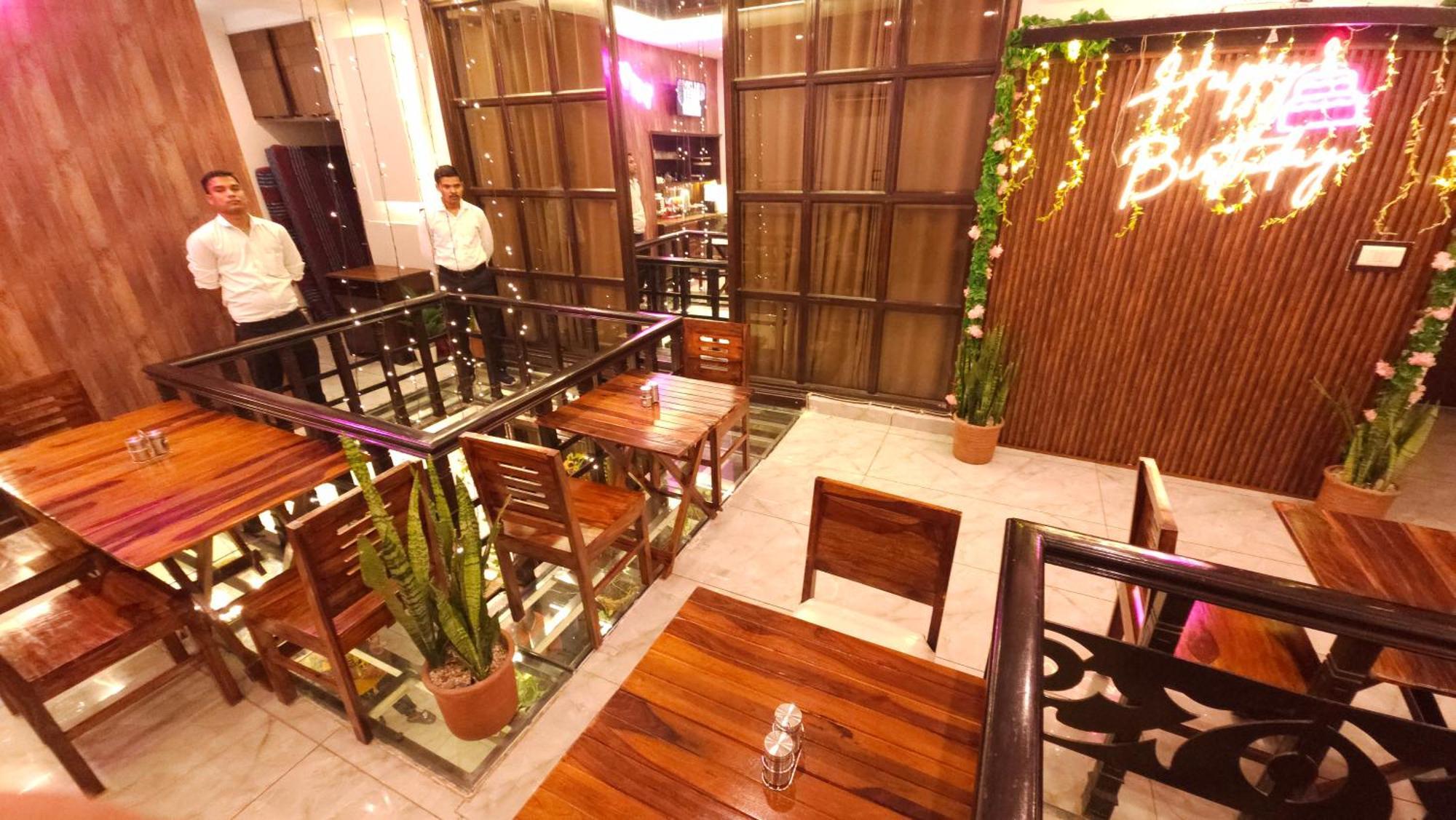 Hotel Vrs Inns Chandīgarh Εξωτερικό φωτογραφία