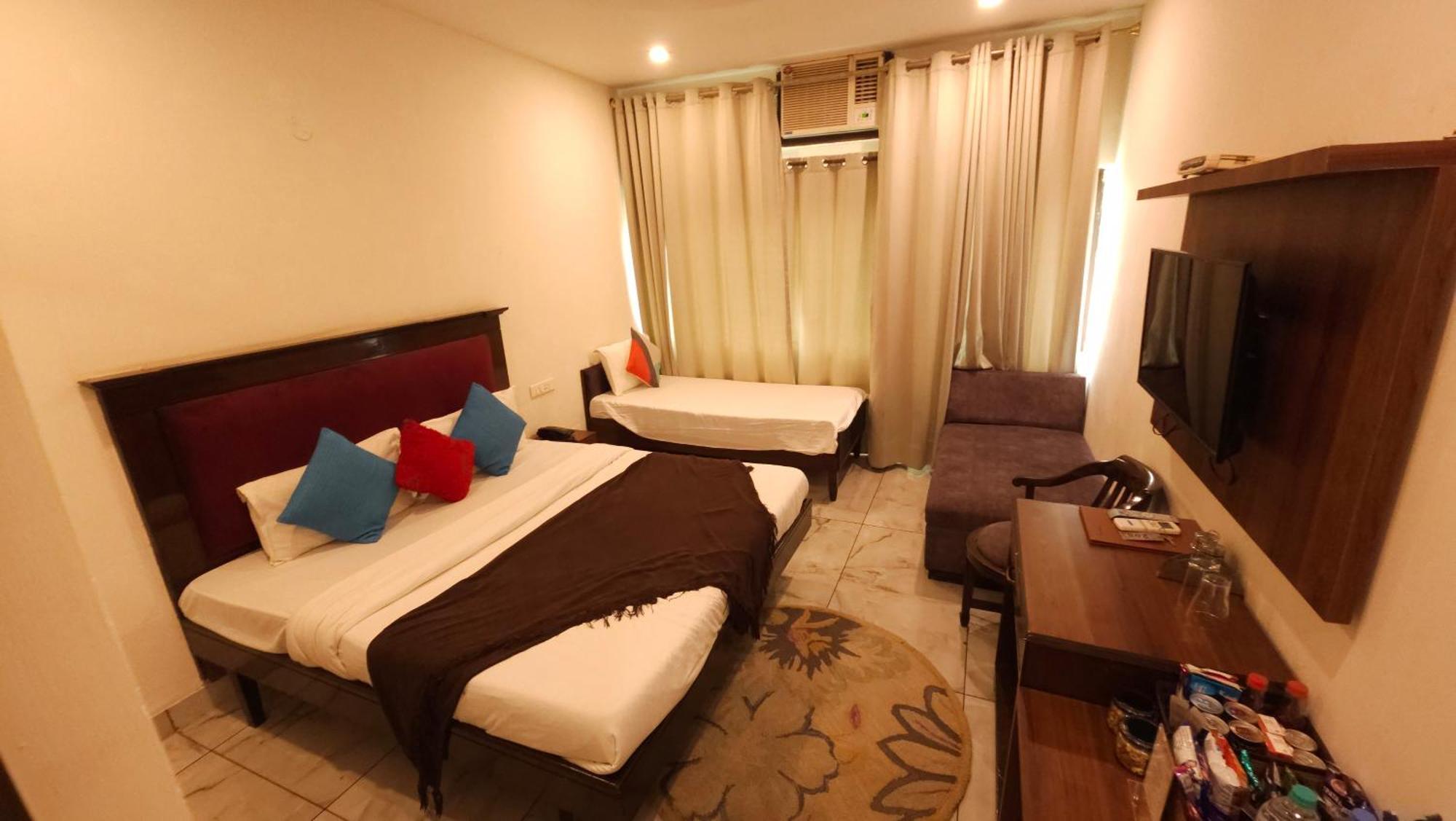 Hotel Vrs Inns Chandīgarh Εξωτερικό φωτογραφία